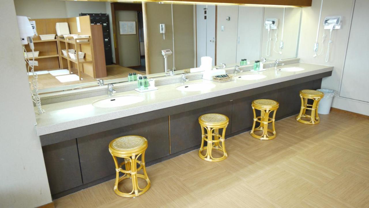 Route Inn Grantia Komatsu Airport Dış mekan fotoğraf